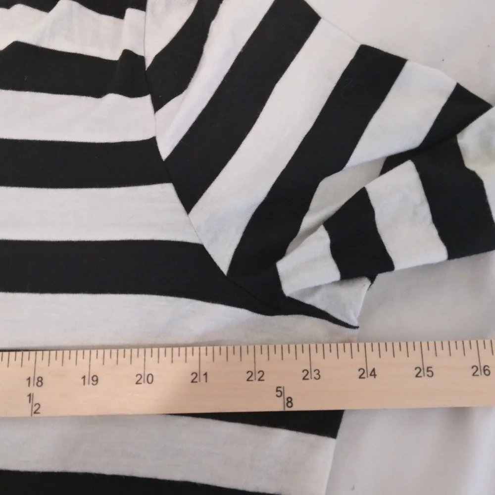 Black White Stripe Duster NO Pockets T-Shirt weight Long Sleeve